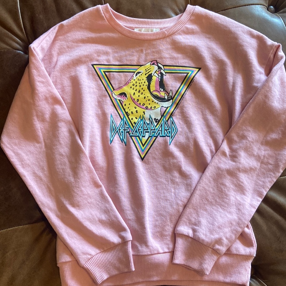 Like new Gb Girl Def Leopard sweatshirt